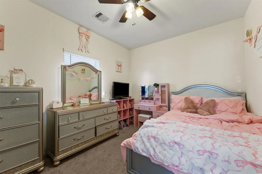 Photo of 5303 Rivers Edge Drive