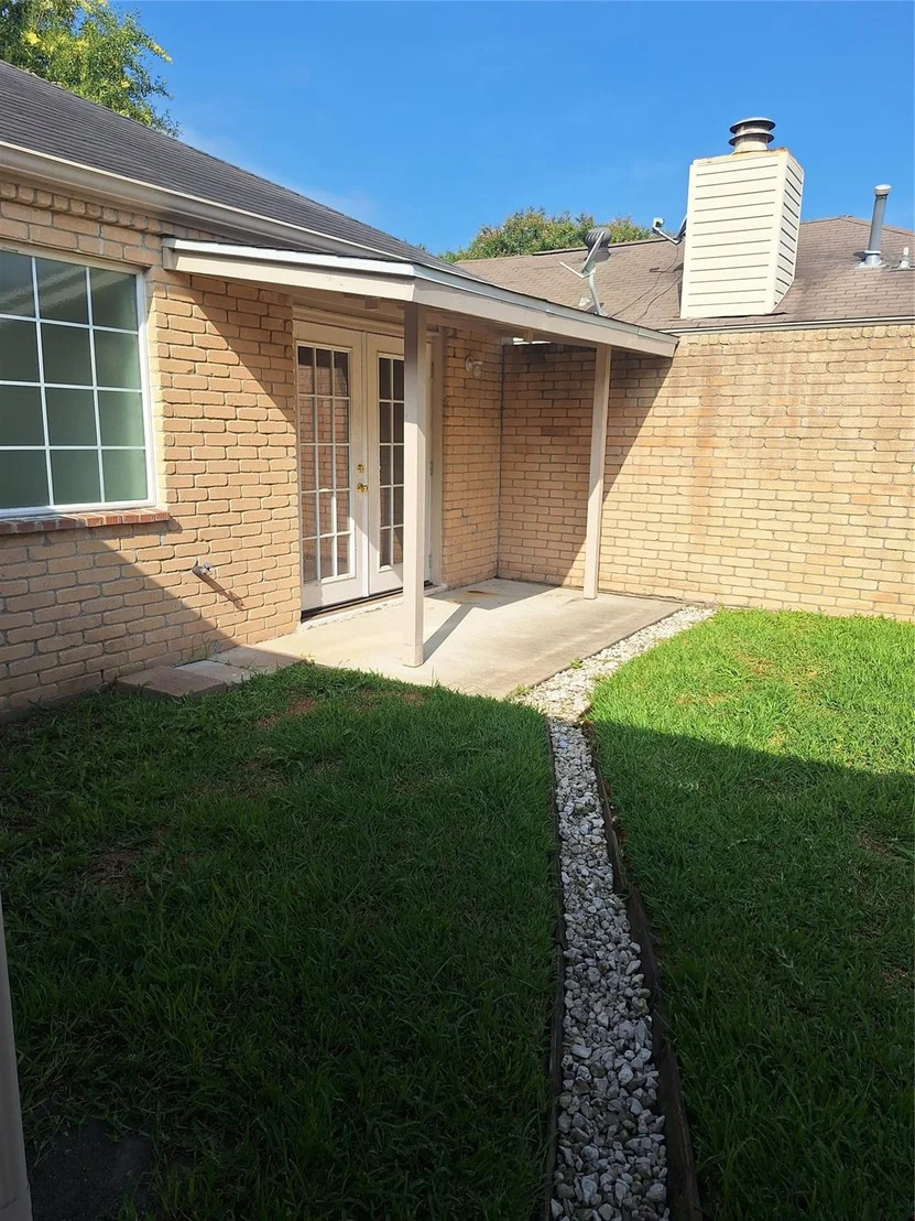 Photo of 4030 Knoll Glen Drive