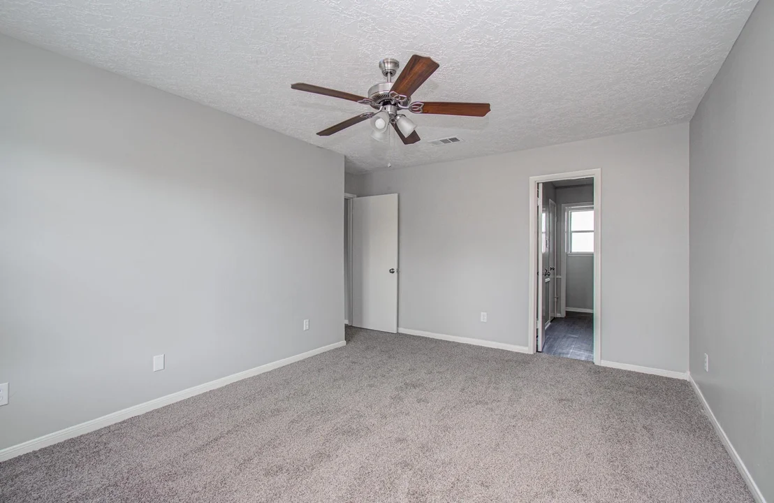 Photo of 6935 Falling Waters Drive