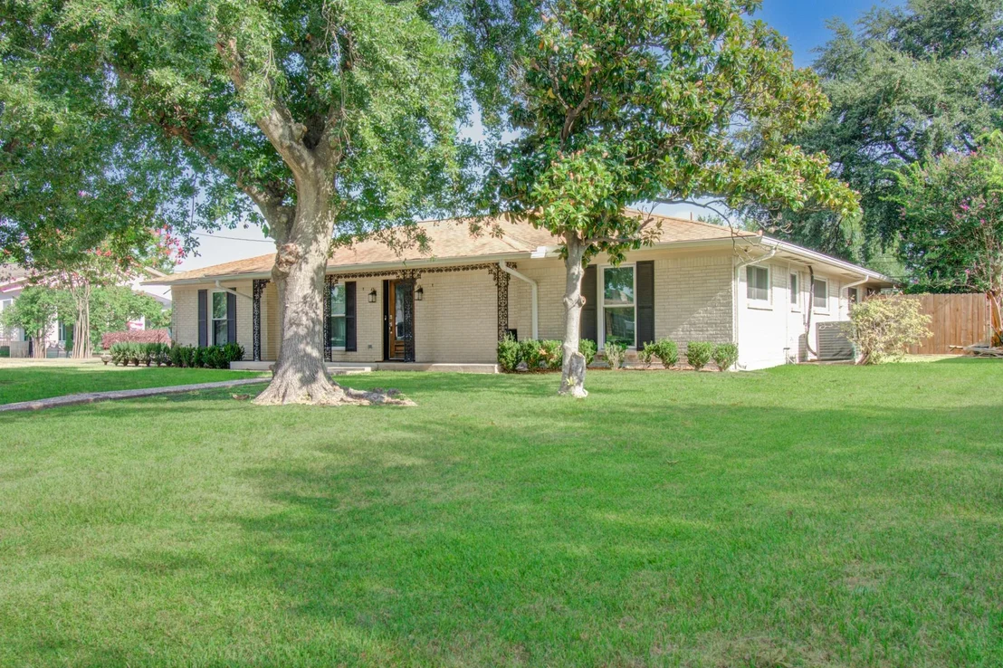 Photo of 4814 Burning Tree Drive