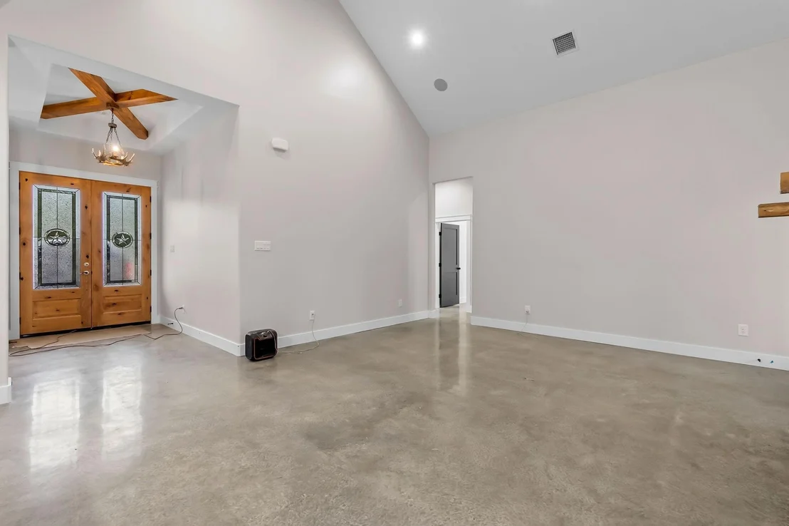 Photo of 393 Hanson Road