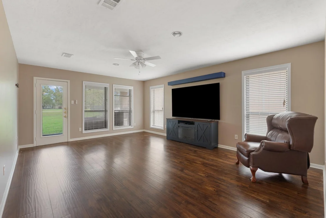 Photo of 2900 Broadmoor Drive