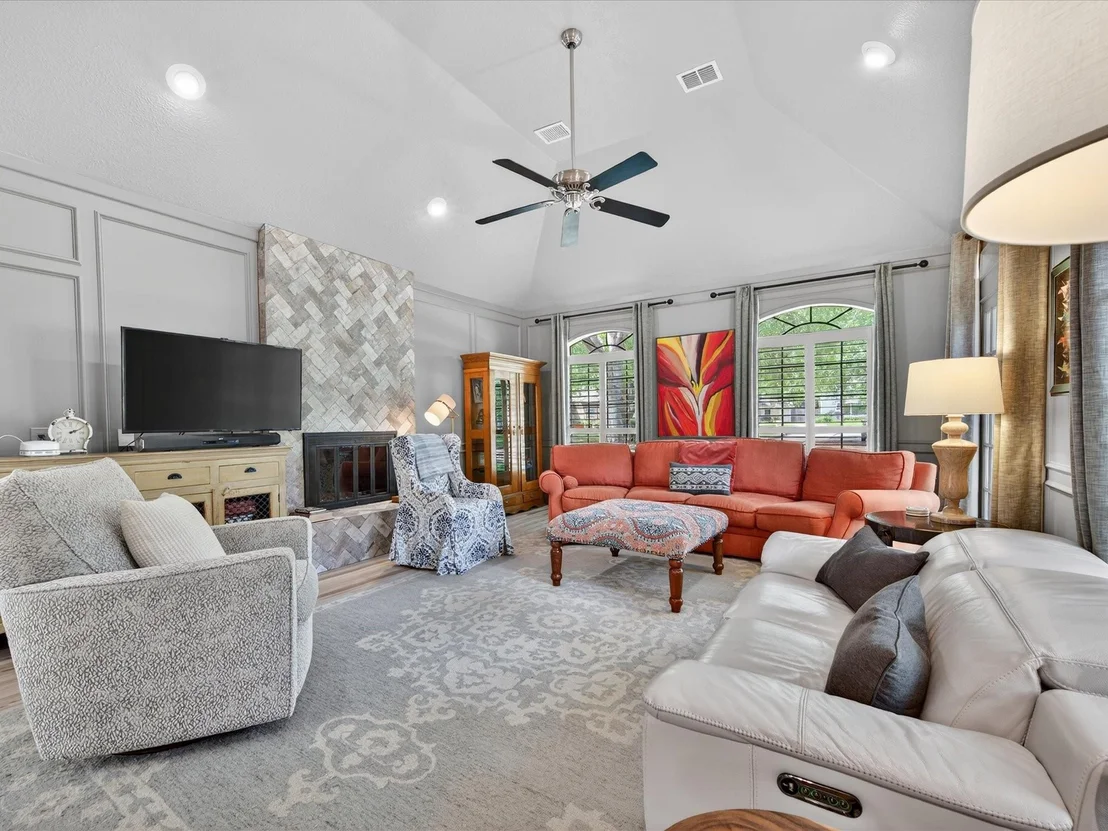 Photo of 6207 Sandypine Drive