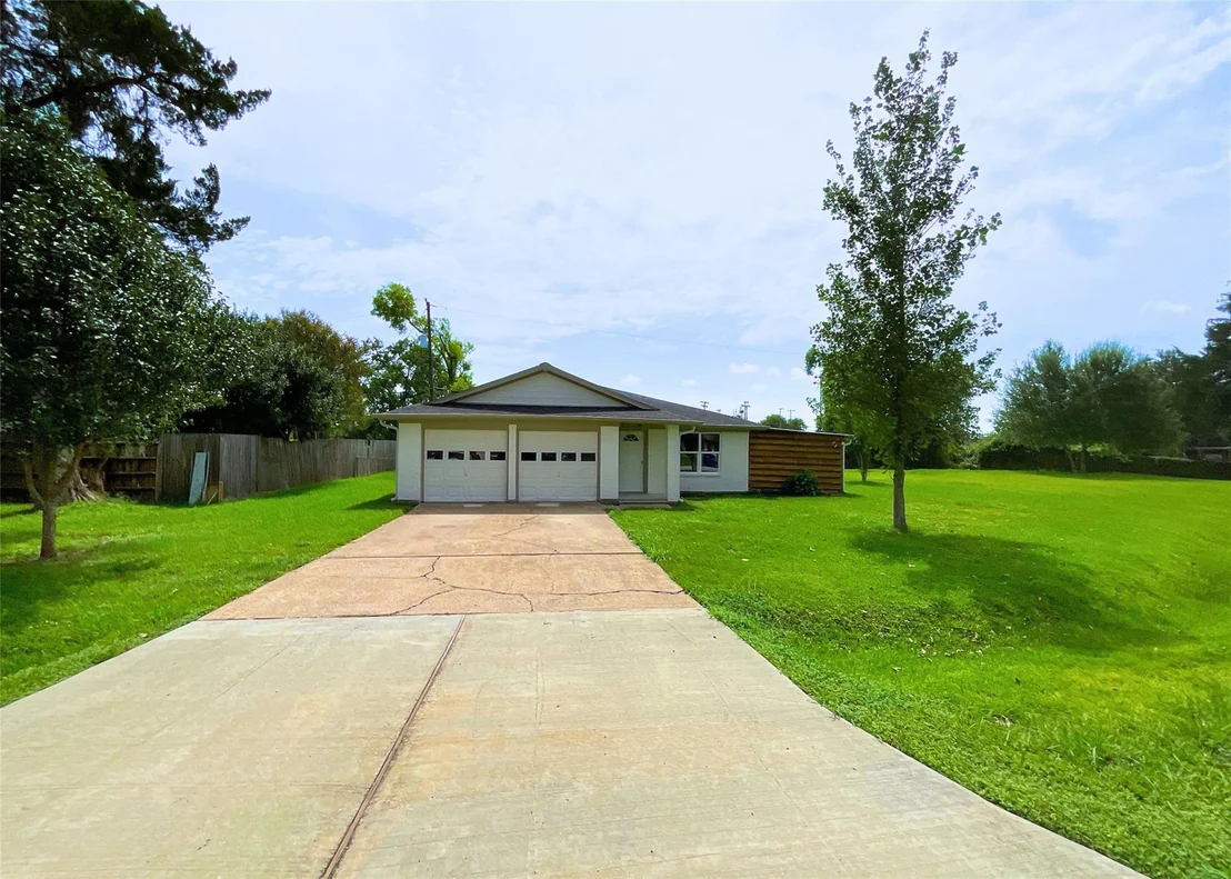 Photo of 522 Irene Drive