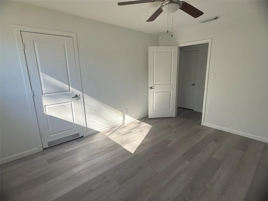 Photo of 5615 Greylog Drive