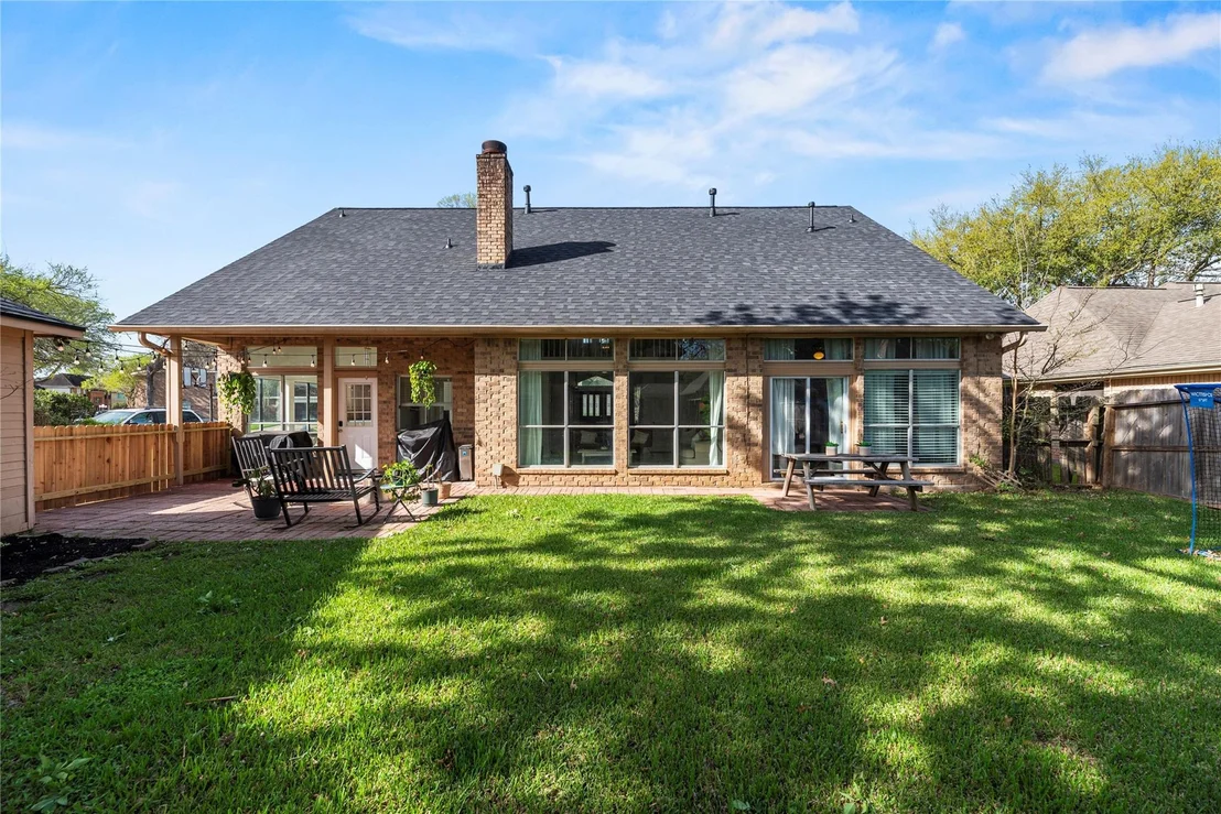 Photo of 1802 Quarterpath Drive
