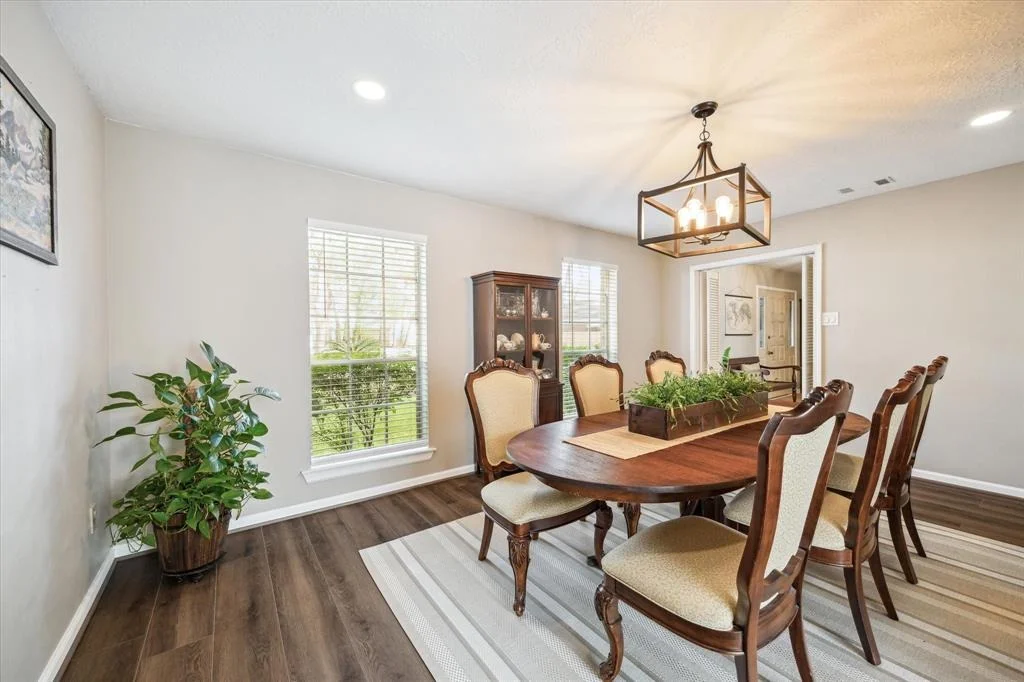 Photo of 33 Hickory Oak Drive