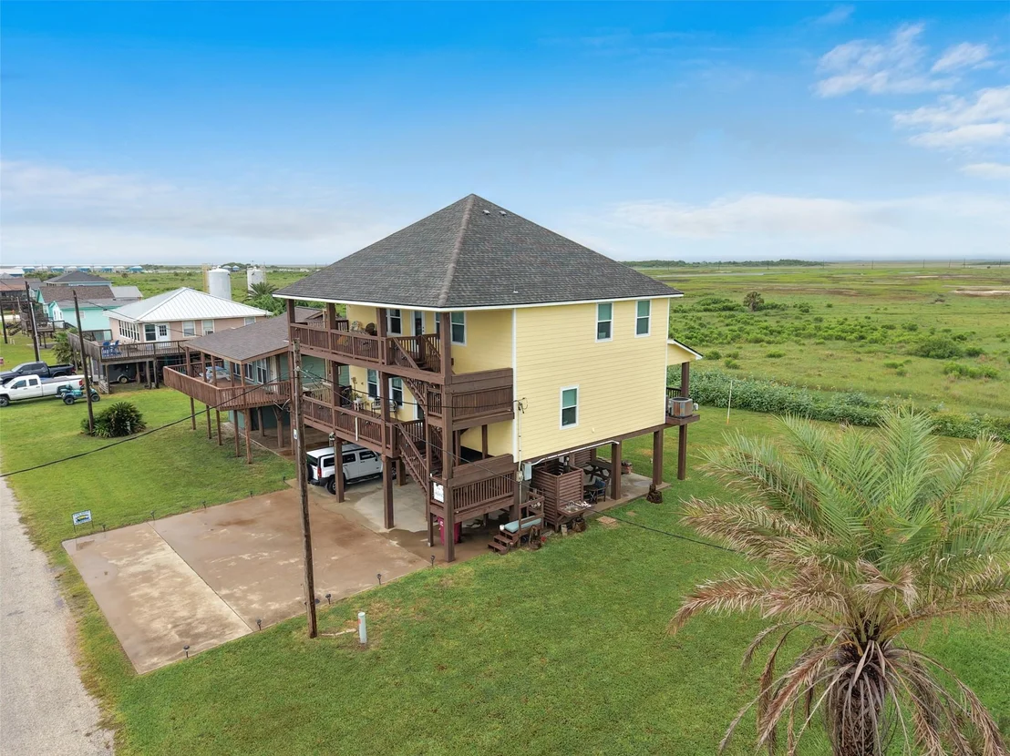 Photo of 521 Beachfront Drive