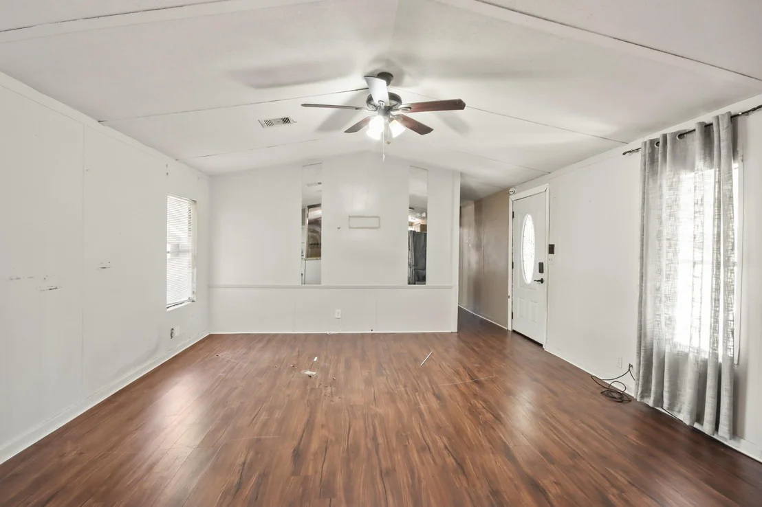 Photo of 17317 E Greenleaf Lane