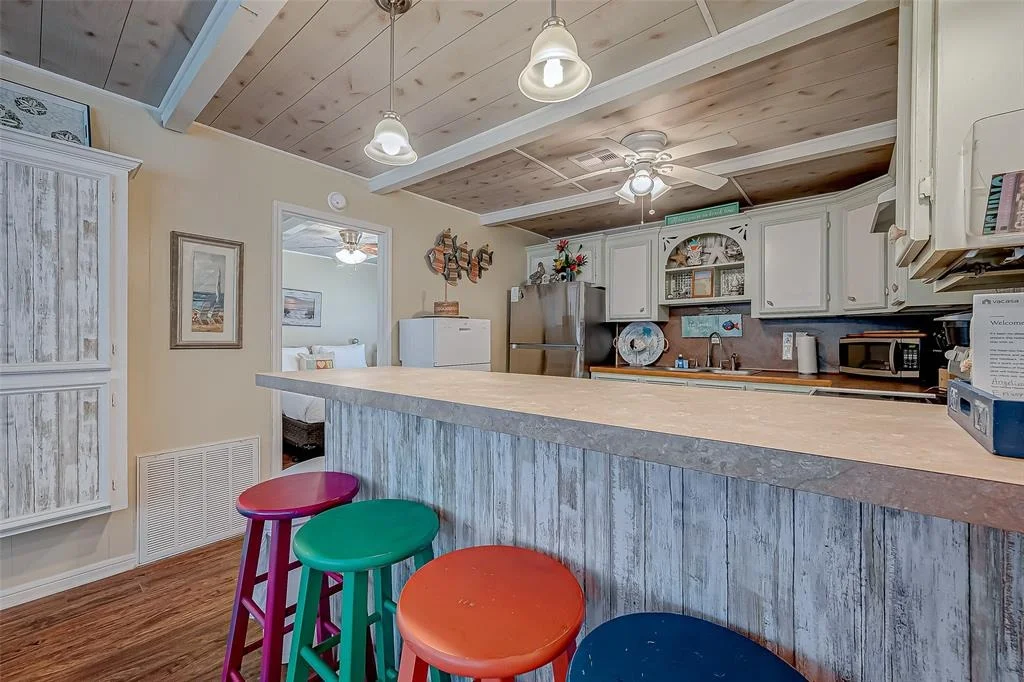 Photo of 1115 White Cap Drive