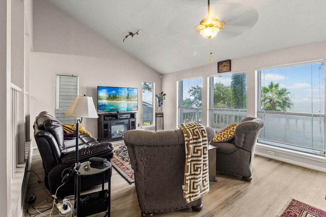 Photo of 166 Bridgelanding