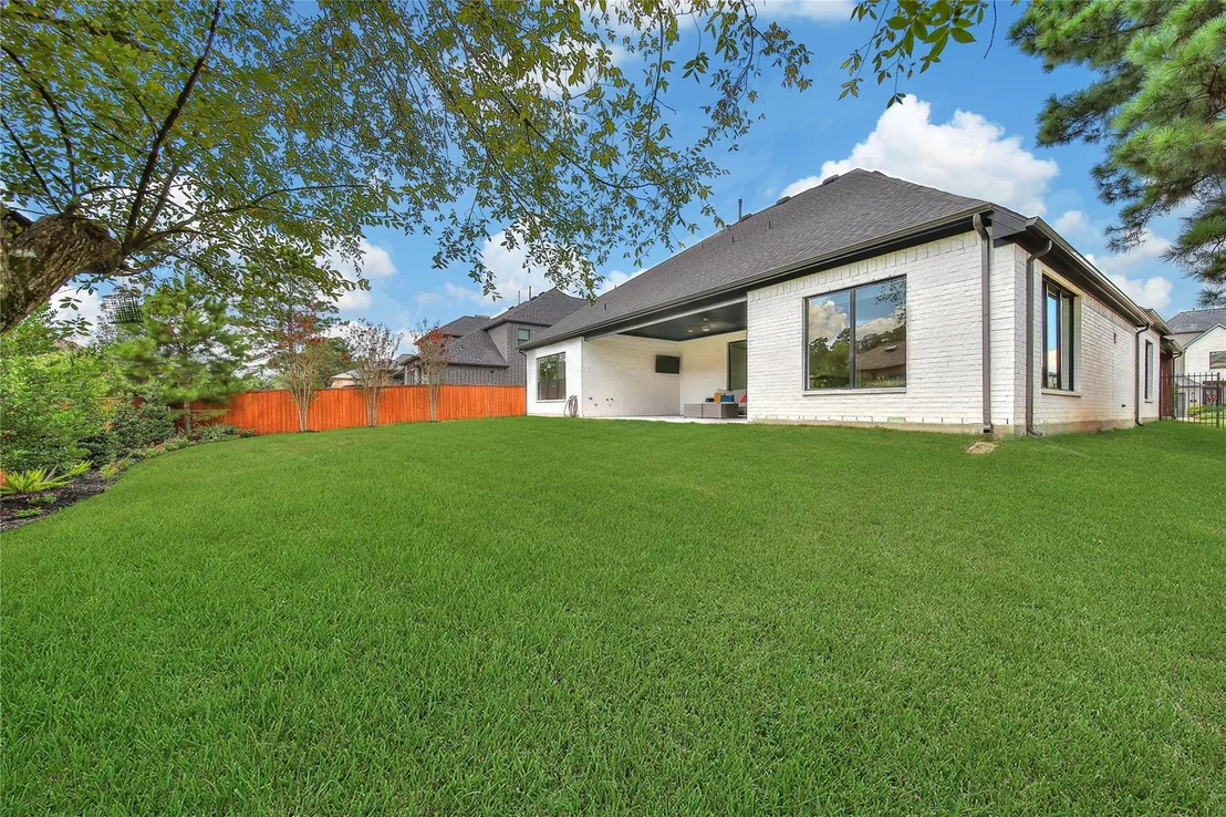 Photo of 115 Oak Estates Drive