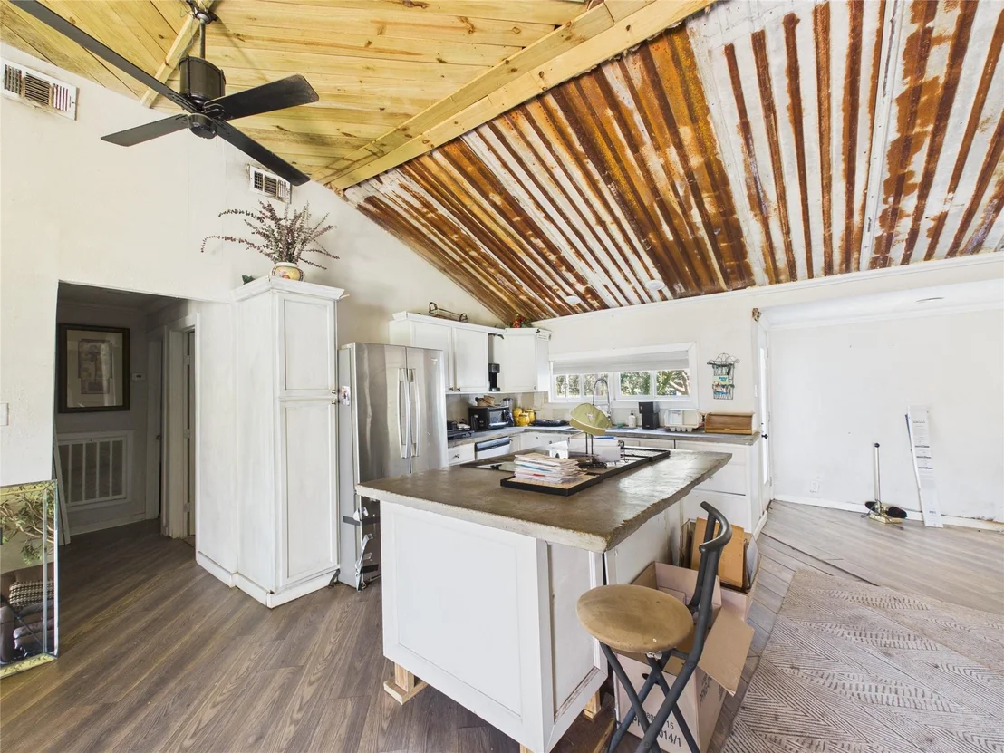 Photo of 2725 Redbud Lane