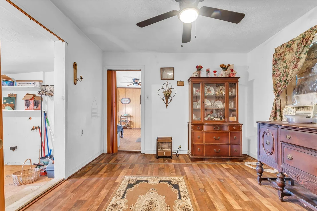 Photo of 6814 Covington Drive