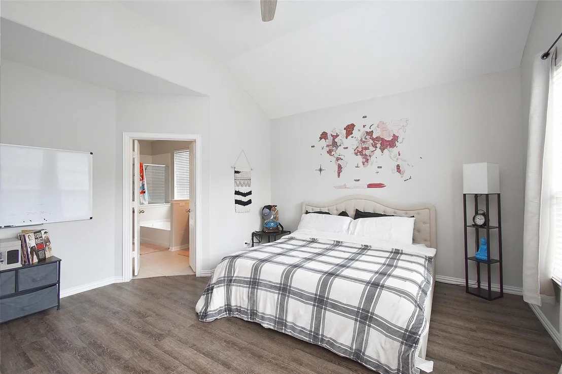 Photo of 9919 Silver Terrace Drive