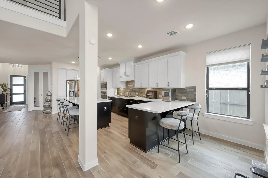 Photo of 6718 Waxbill Road
