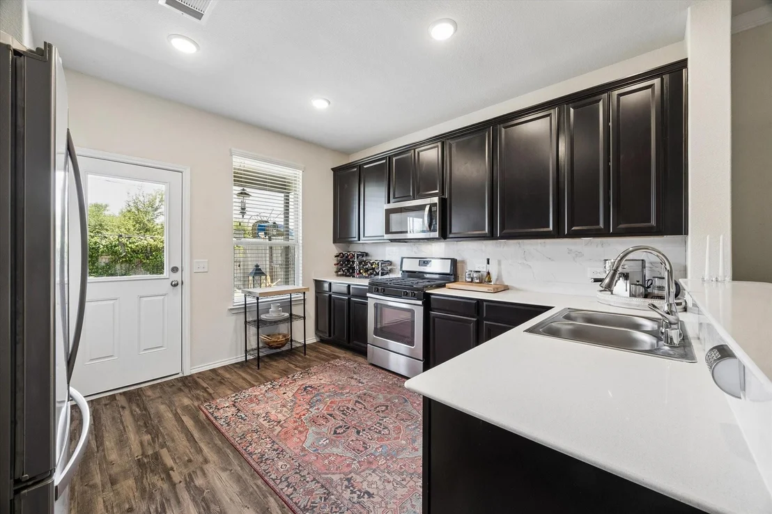 Photo of 15907 Smithland Drive