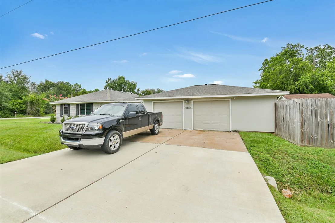 Photo of 10502 Deval Drive