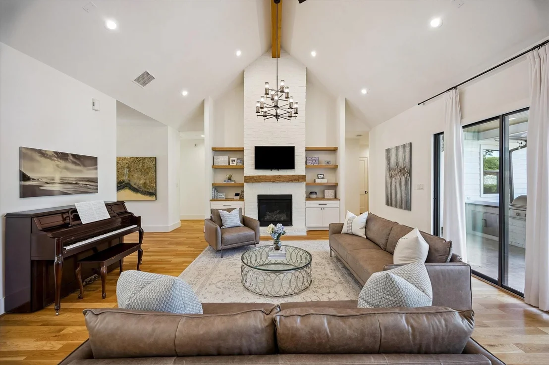 Photo of 9333 Spring Branch Drive