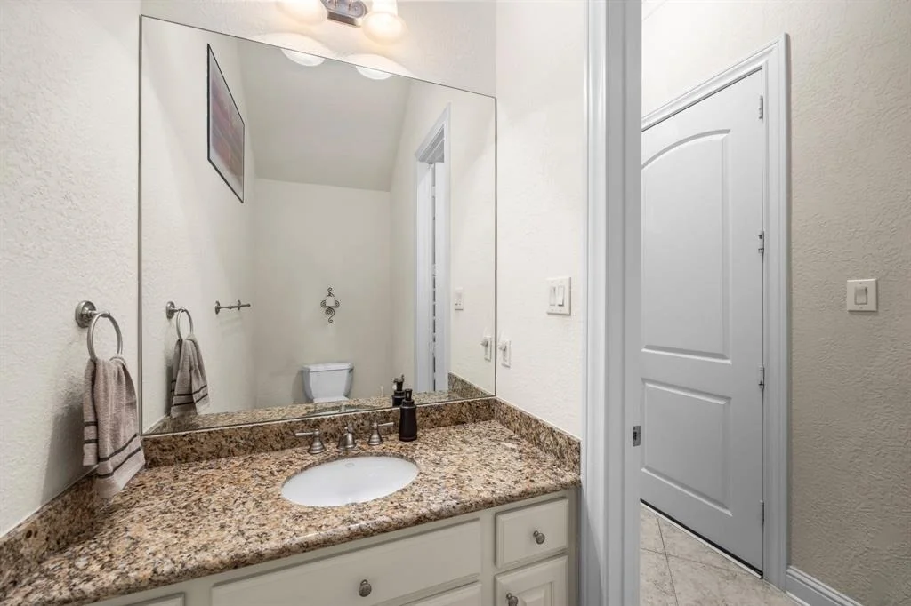 Photo of 2627 Tudor Manor