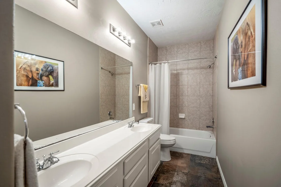 Photo of 6811 Pinehearth Court