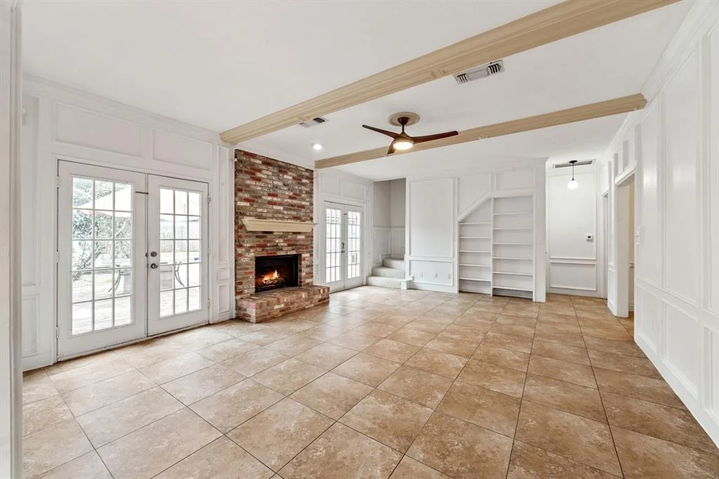 Photo of 942 Montview Drive