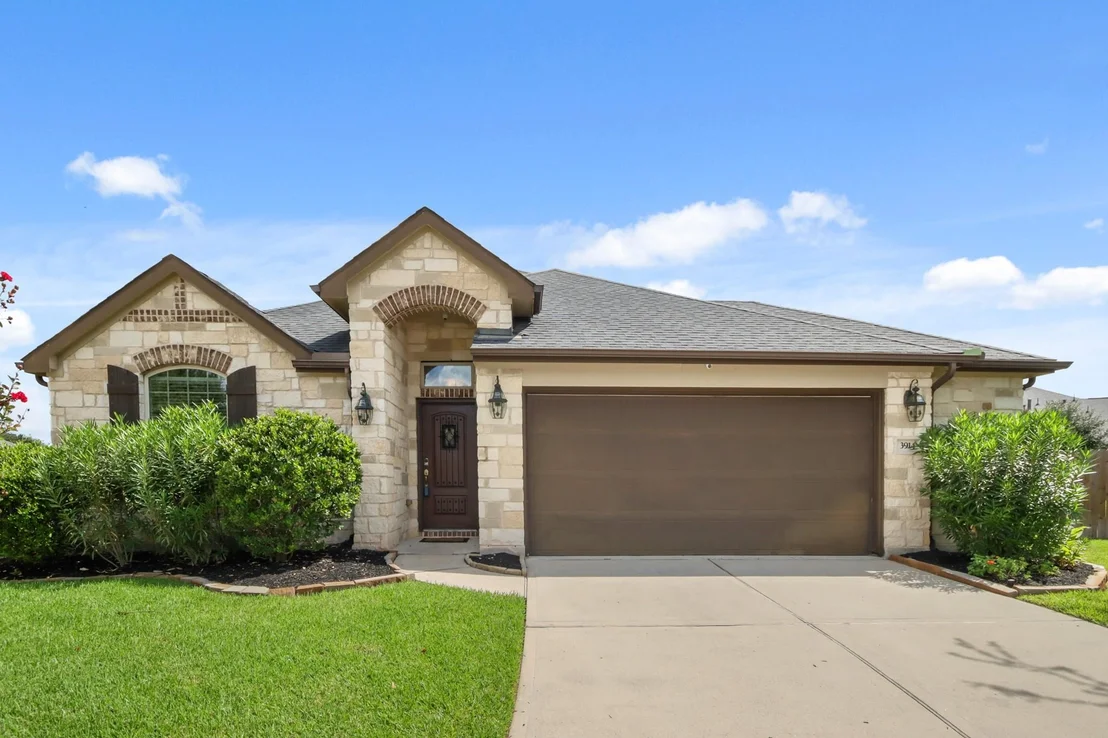 Photo of 3914 Quiet Pines Court