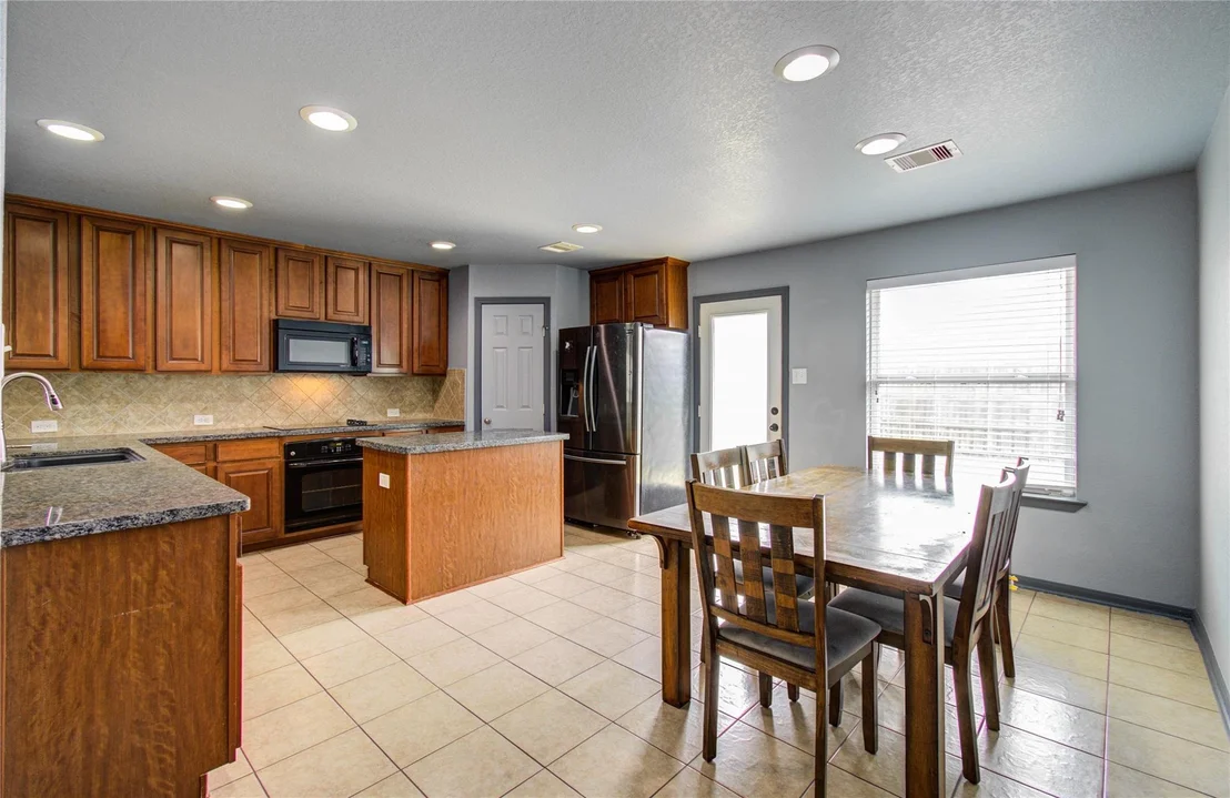 Photo of 1805 Foxglove Drive