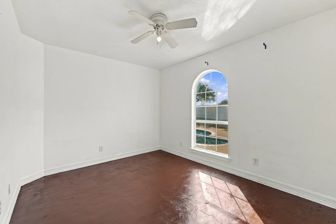Photo of 2201 Bluebonnet Boulevard