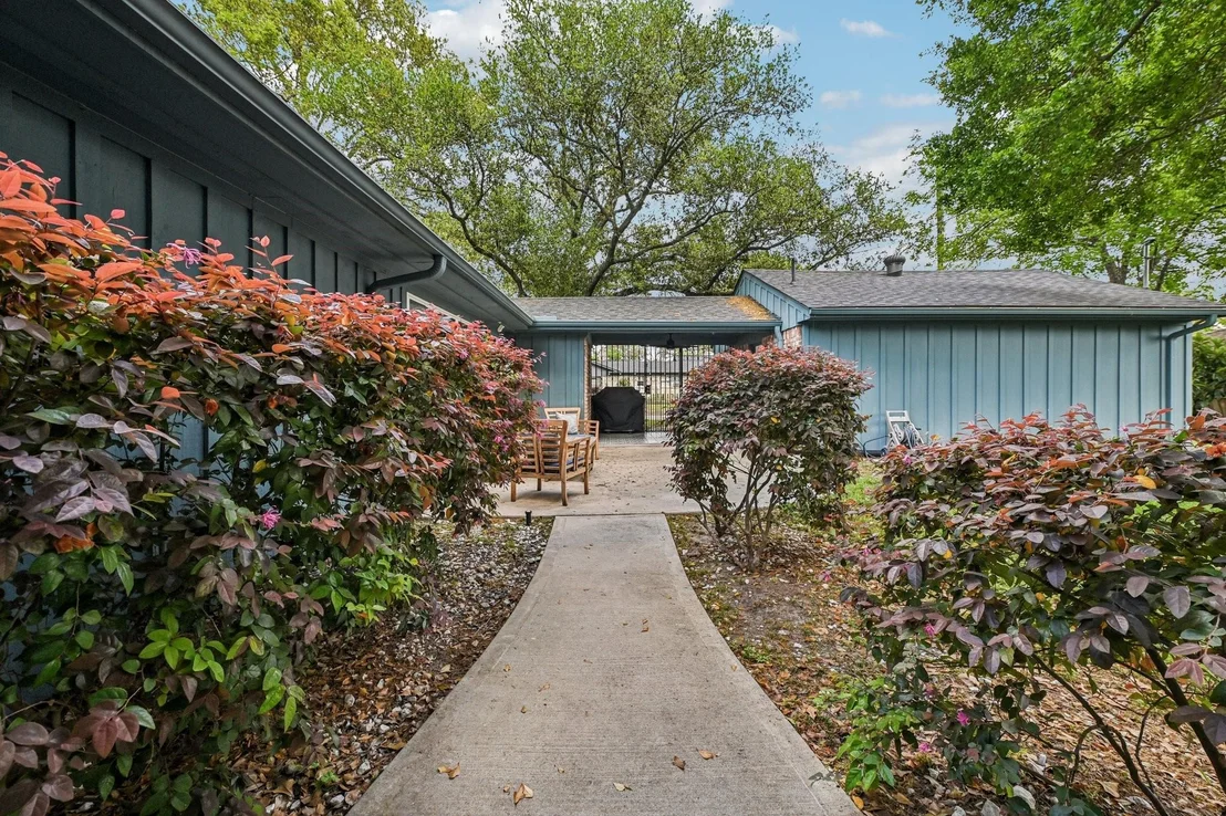 Photo of 11403 Valley Spring Drive