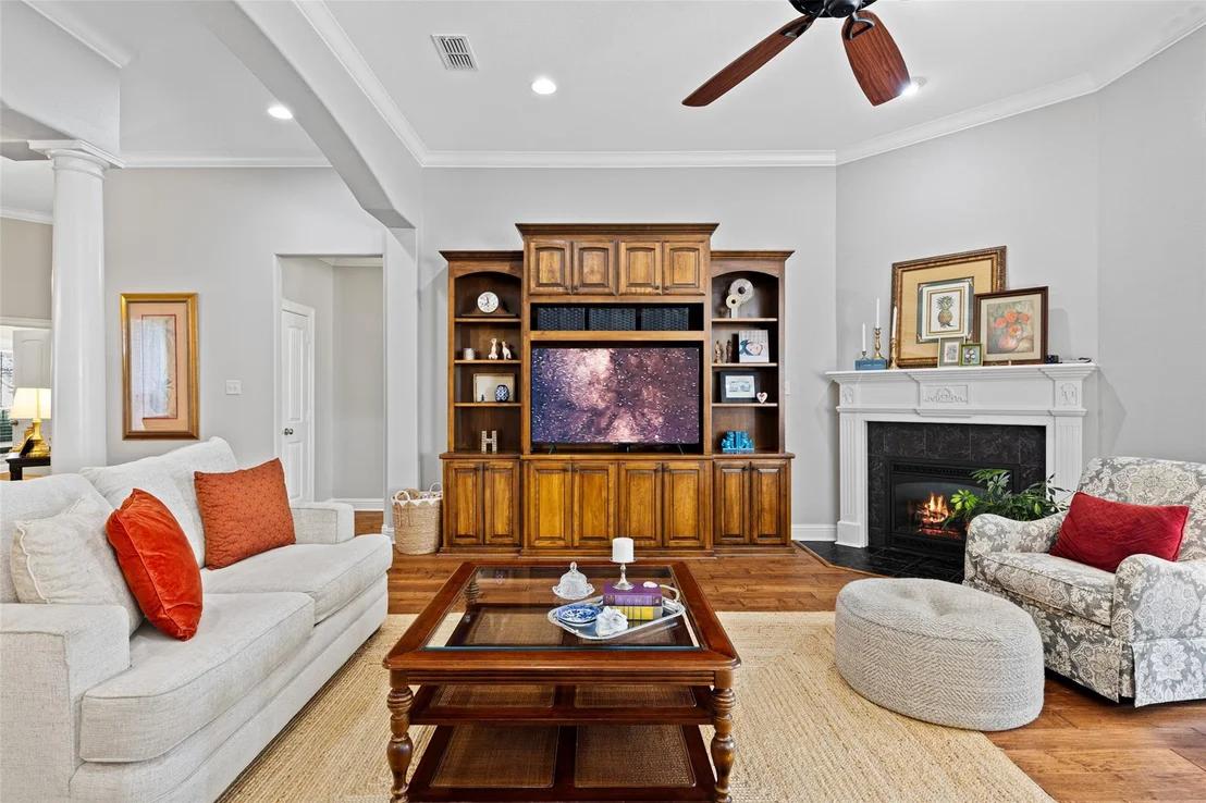 Photo of 155 Oakland