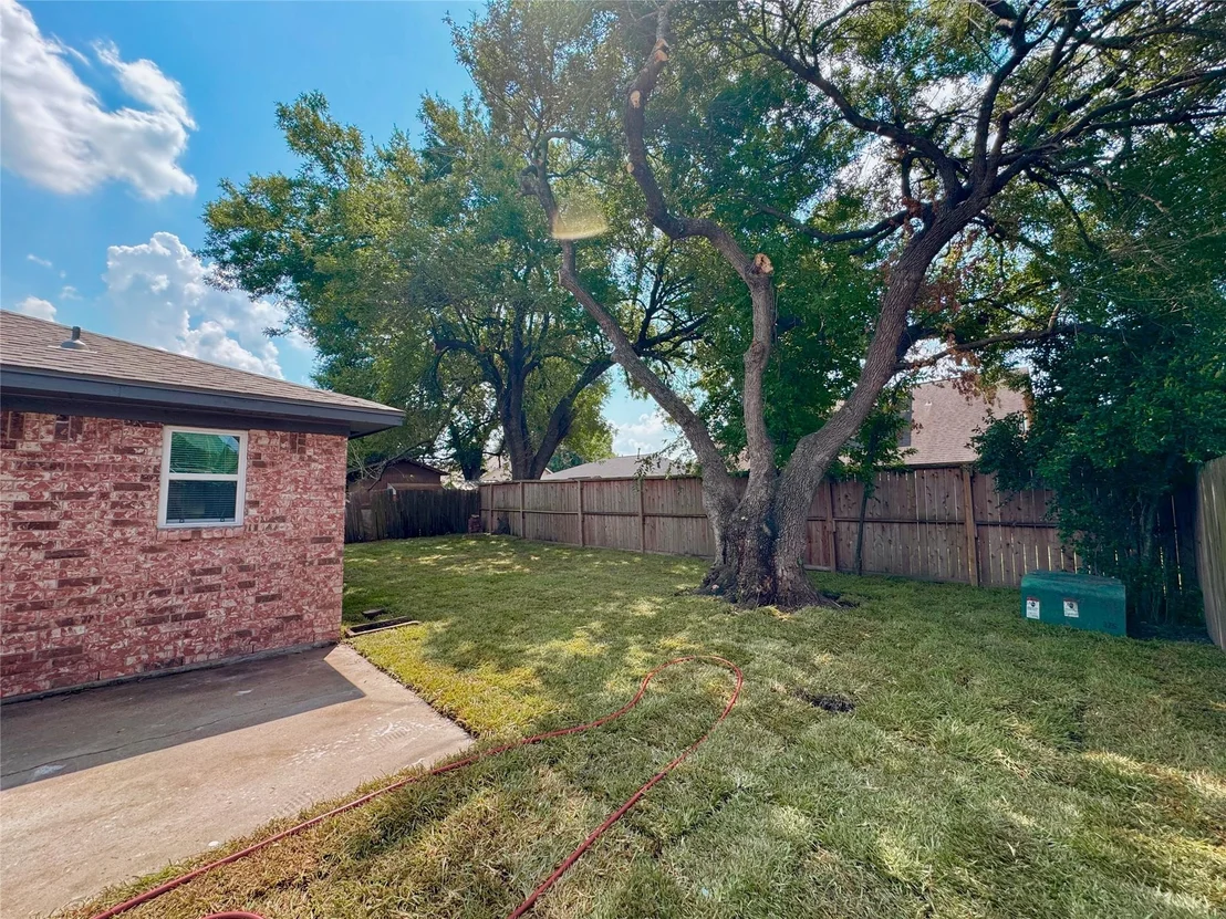 Photo of 1602 Wentwood Drive