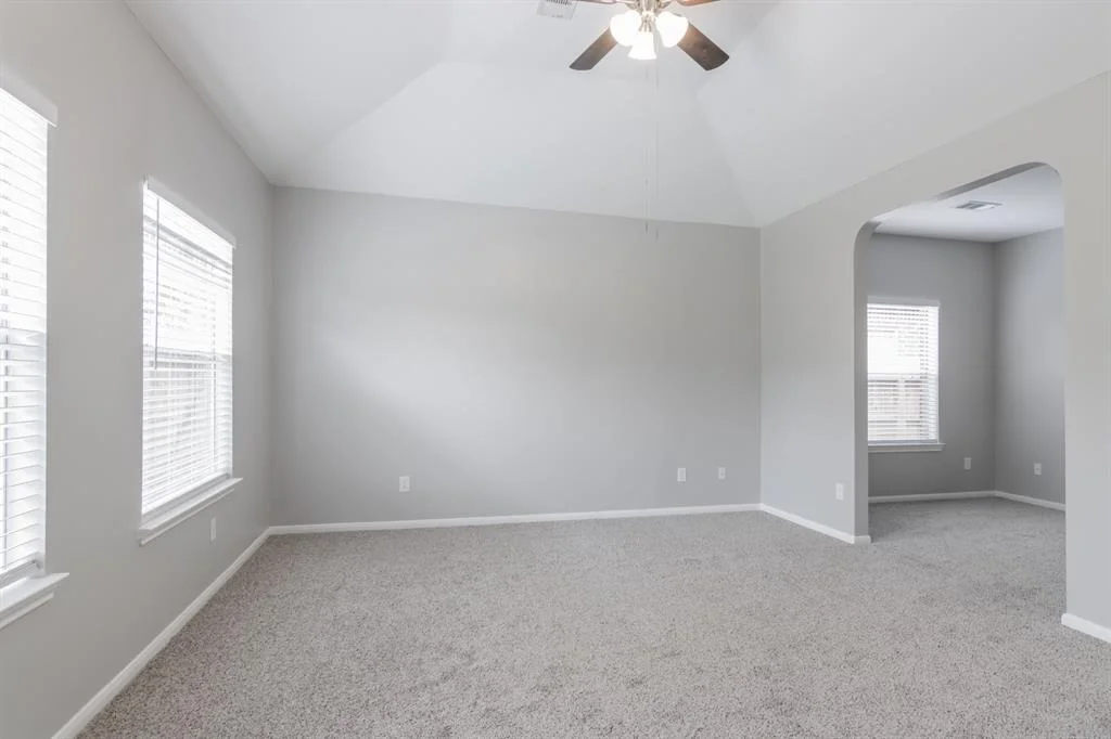 Photo of 3143 W Hampton Drive