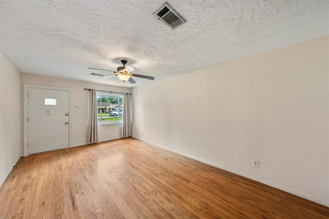 Photo of 1034 Lamonte Lane