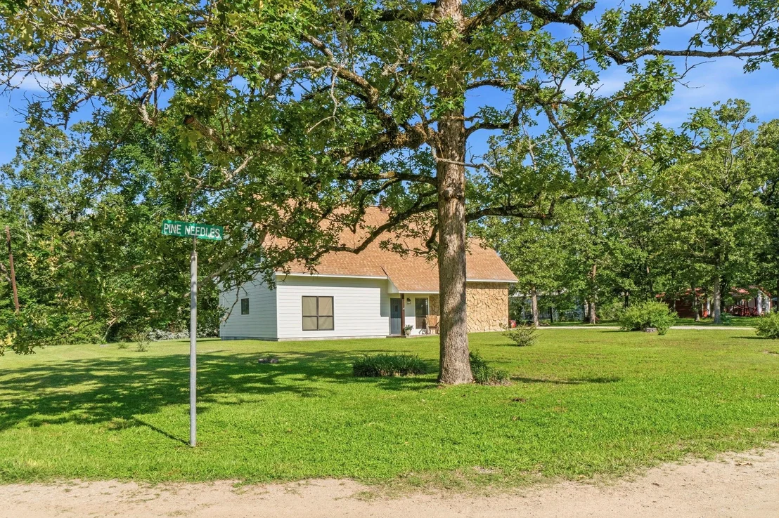 Photo of 109 Pine Needle Street