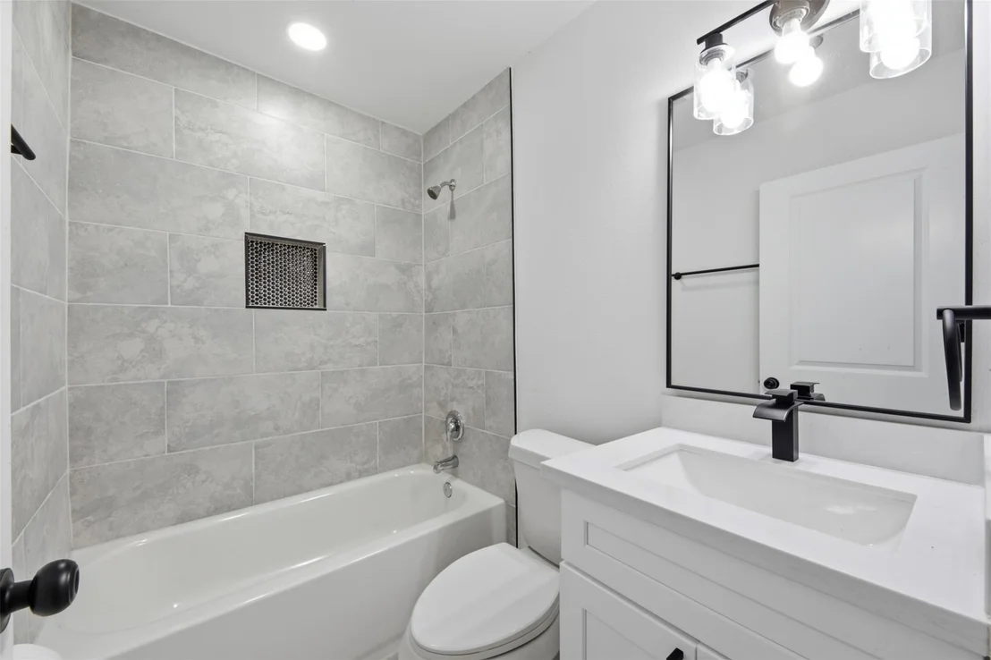 Photo of 1415 Taylor Avenue