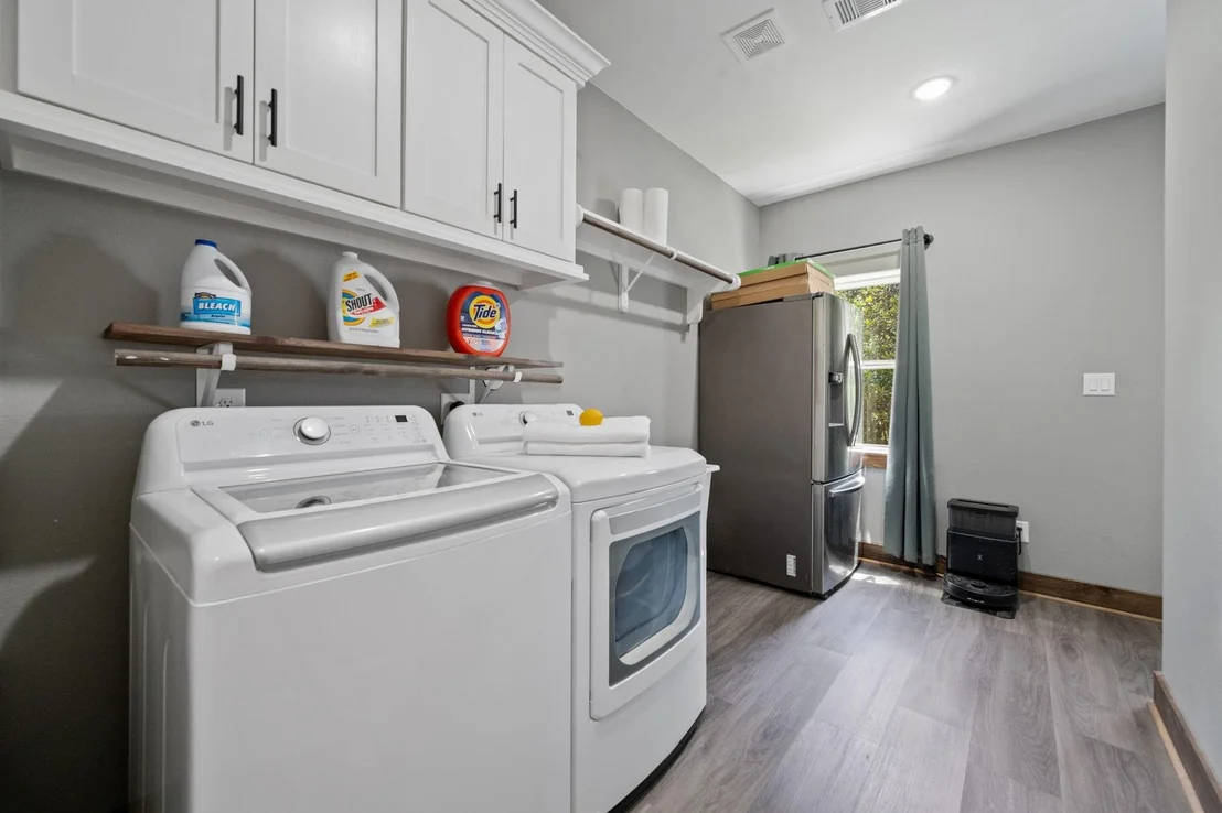 Photo of 376 Jill Street