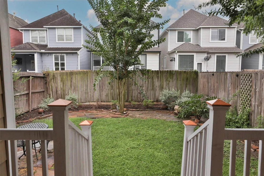 Photo of 827 Garden Trace Lane