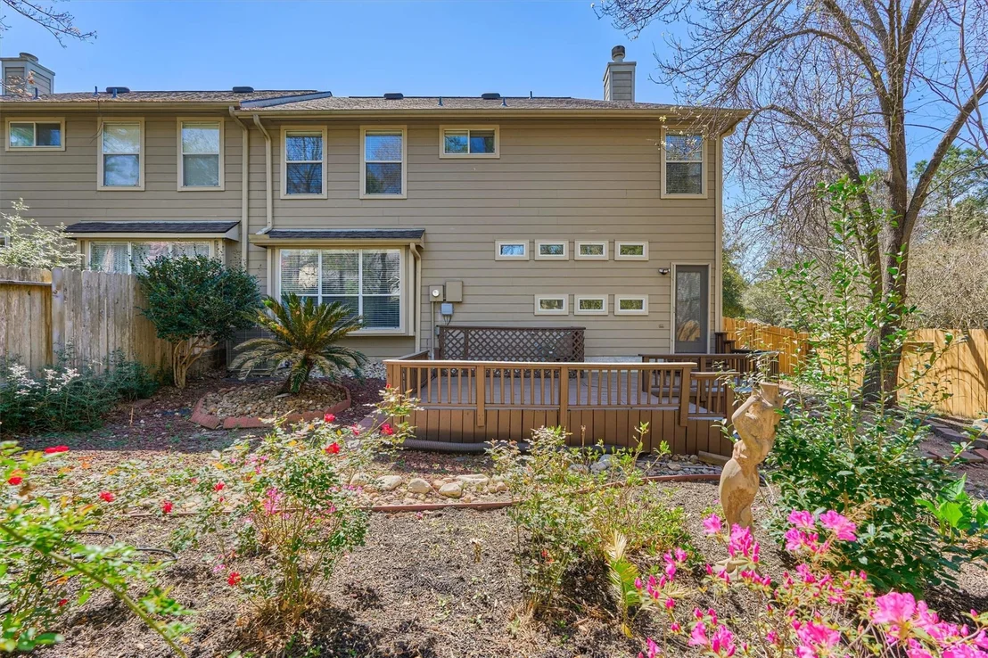 Photo of 31 Valley Oaks Circle