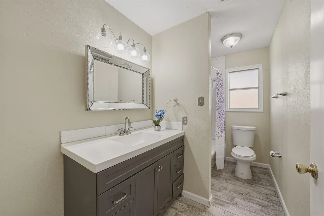 Photo of 3726 Royal Manor Drive