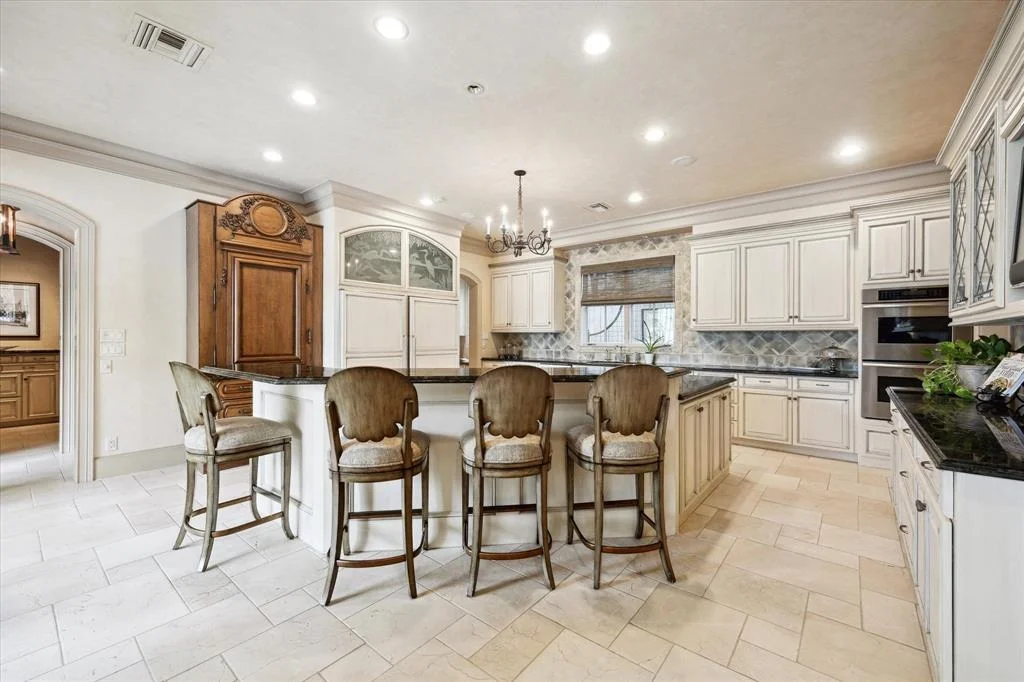 Photo of 3019 Sunset Boulevard