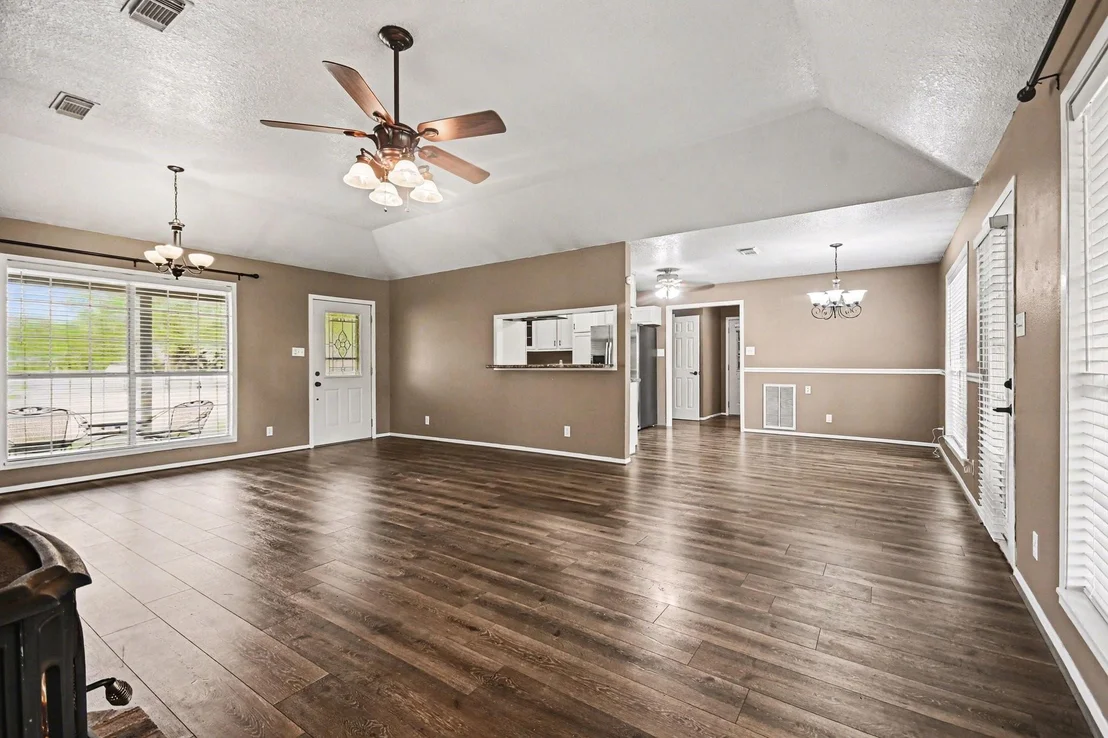 Photo of 21503 Pecan Bend Road