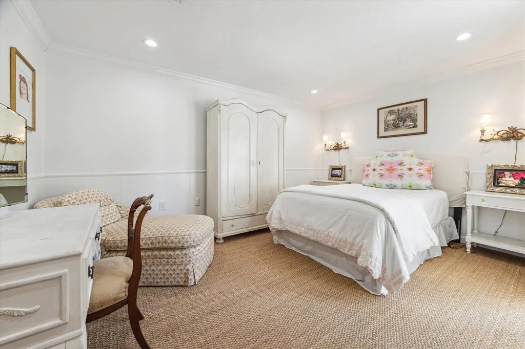 Photo of 667 Shartle Circle