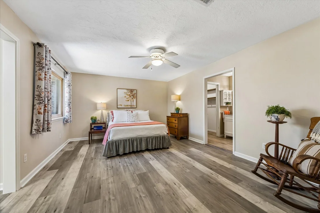 Photo of 16427 Clearcrest Drive