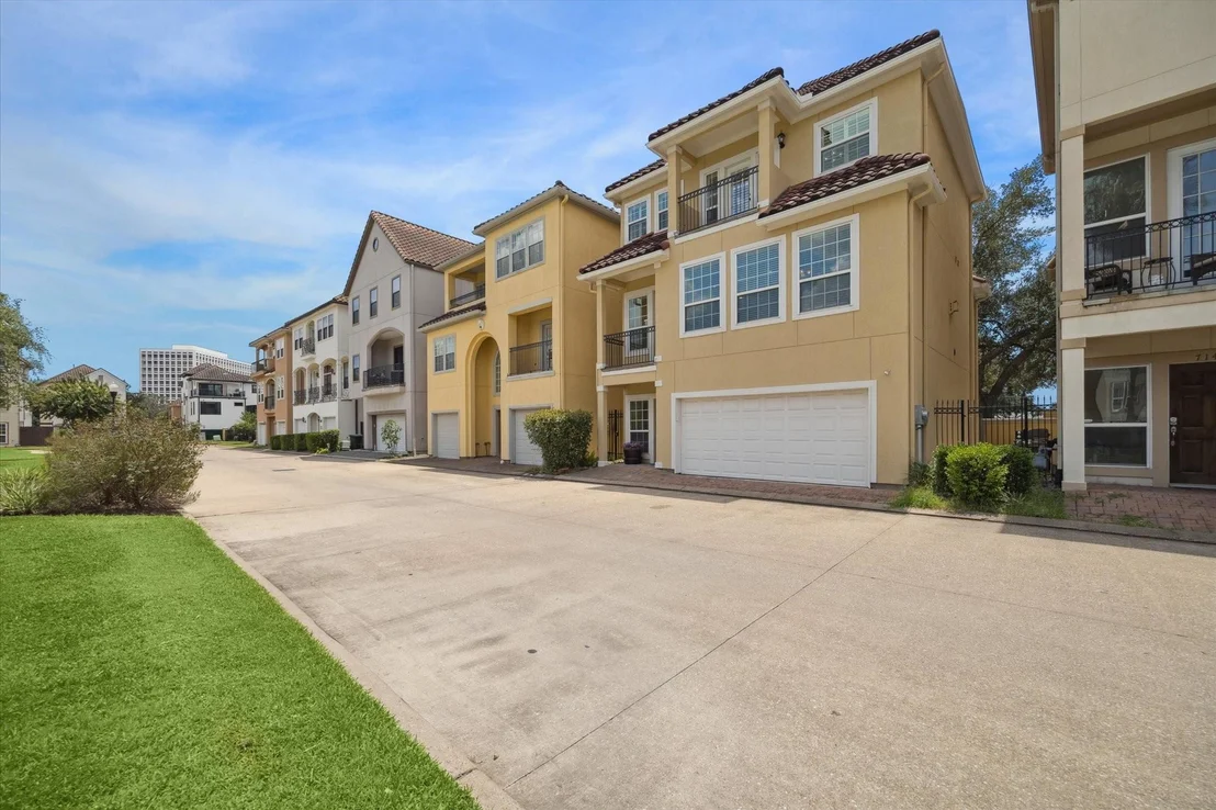 Photo of 7143 Windwater Lagoon