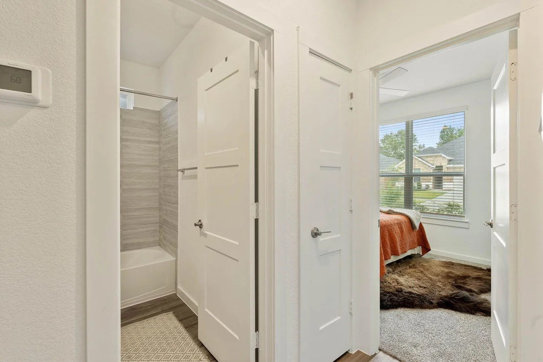 Photo of 565 Newcomb Hollow Drive