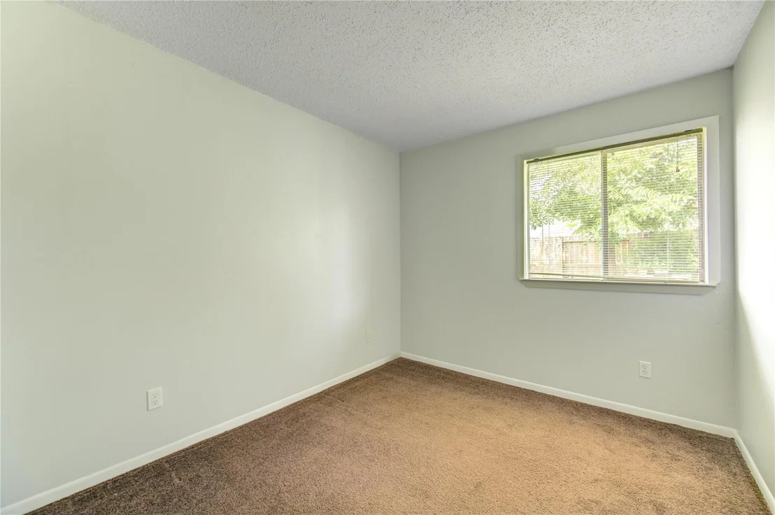 Photo of 19407 Glenway Falls Drive