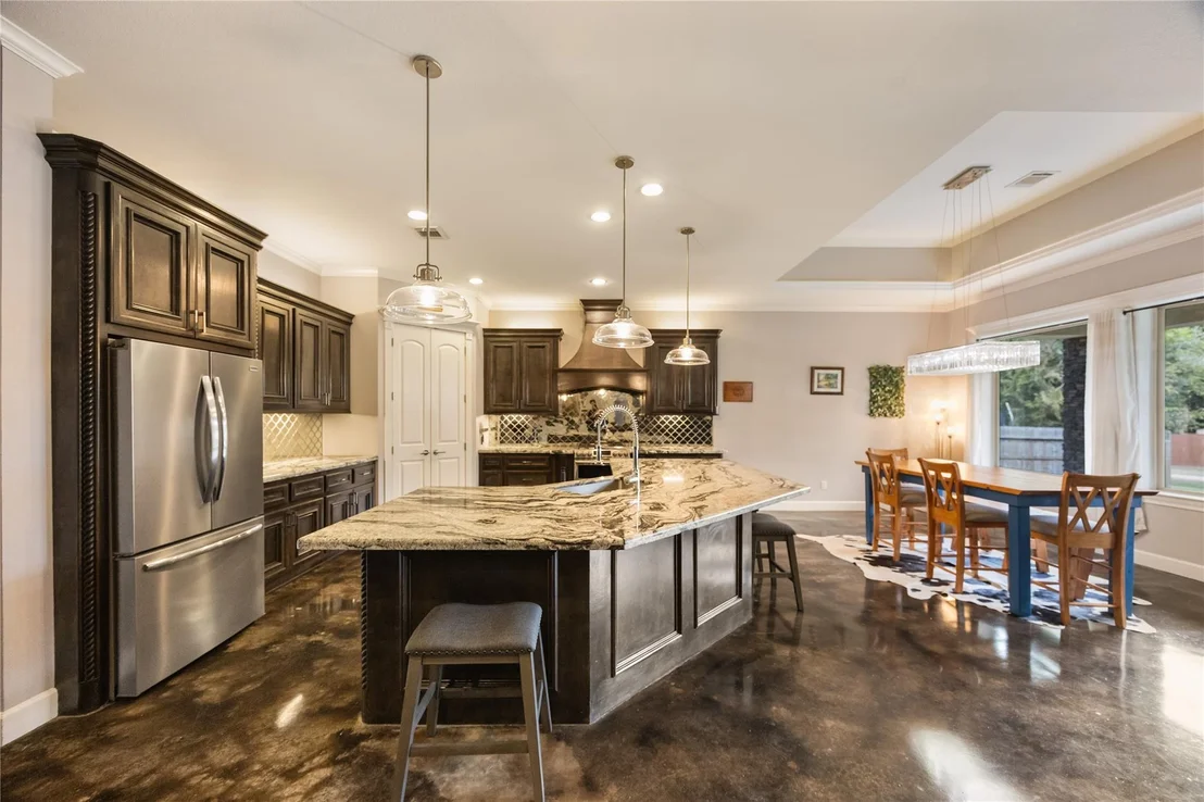 Photo of 12122 Hawthorne Drive