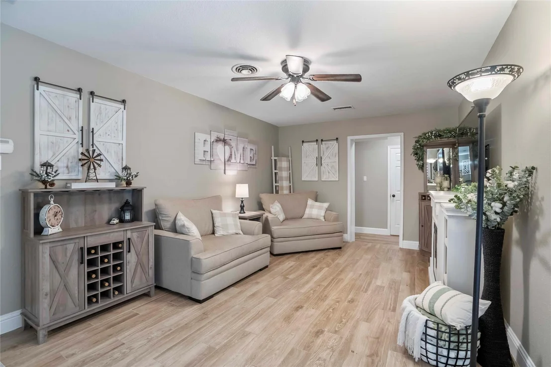Photo of 13202 Vernon Road