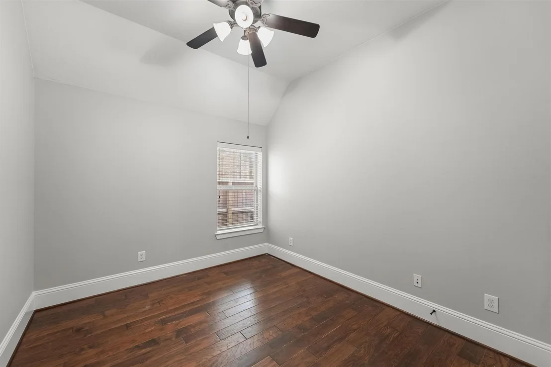 Photo of 19011 Royal Cove Circle
